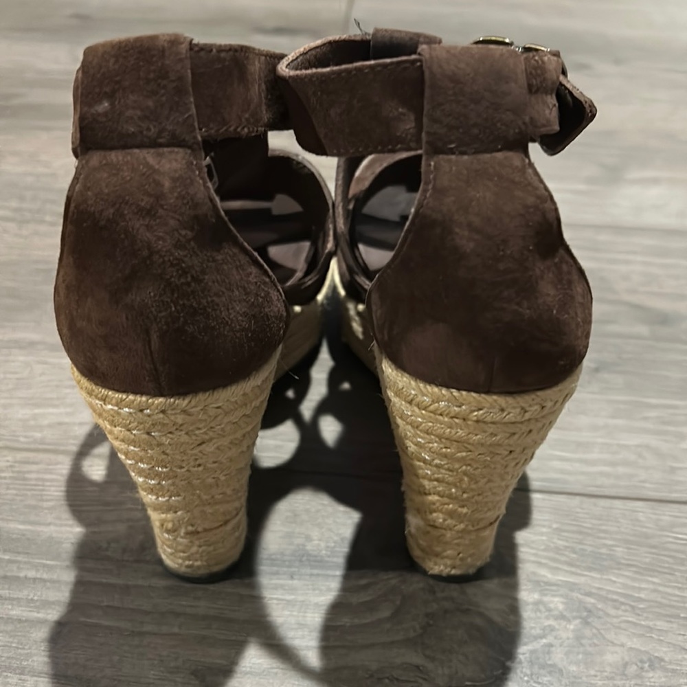 UGG Heels - Picture 3 of 9